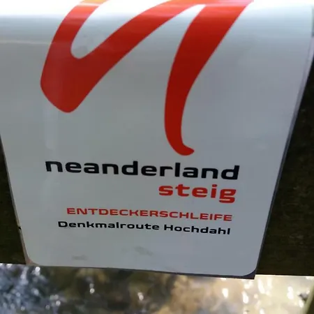 Neandertal 1